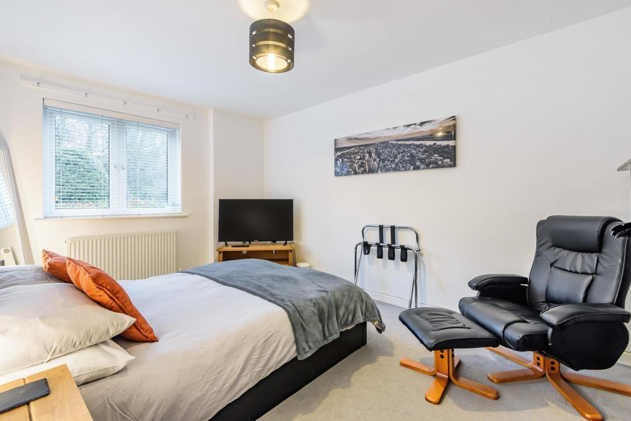 Stylish 2 Bedroom Apartment, Central Exeter, Parking On Site Exteriör bild