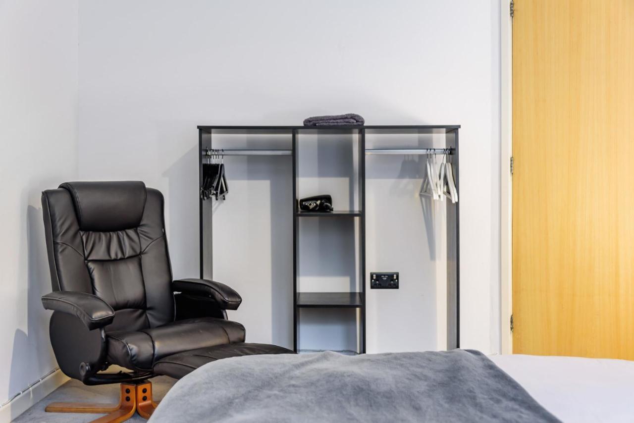 Stylish 2 Bedroom Apartment, Central Exeter, Parking On Site Exteriör bild