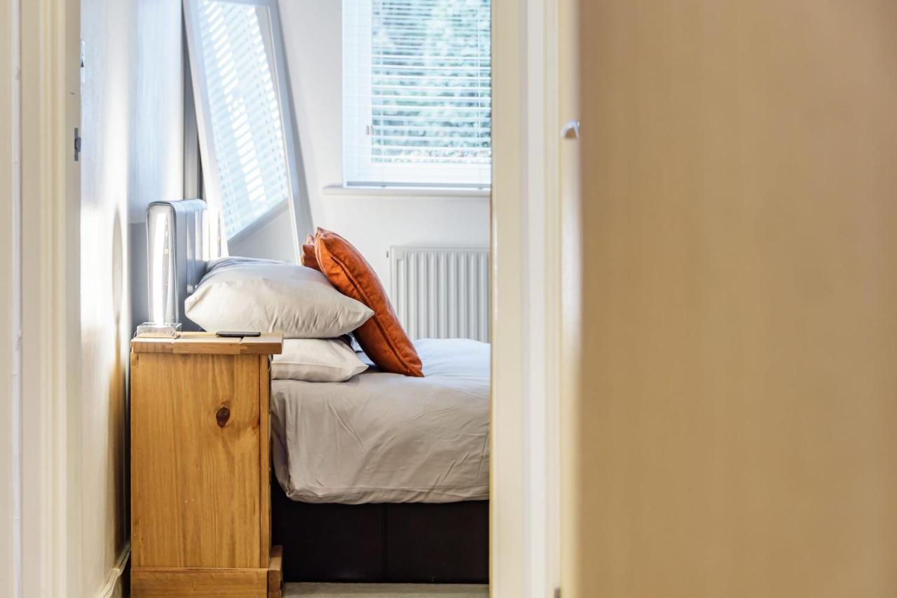 Stylish 2 Bedroom Apartment, Central Exeter, Parking On Site Exteriör bild