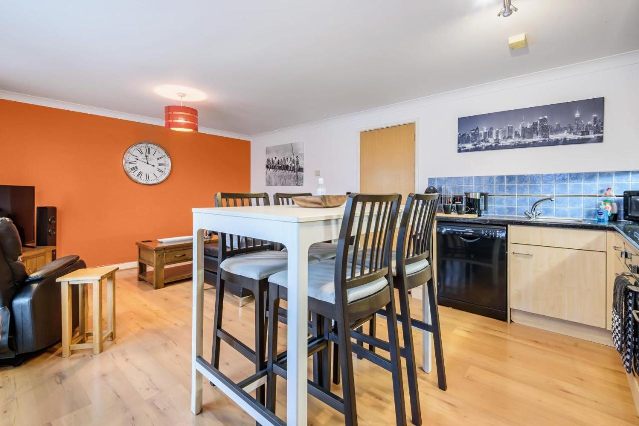 Stylish 2 Bedroom Apartment, Central Exeter, Parking On Site Exteriör bild