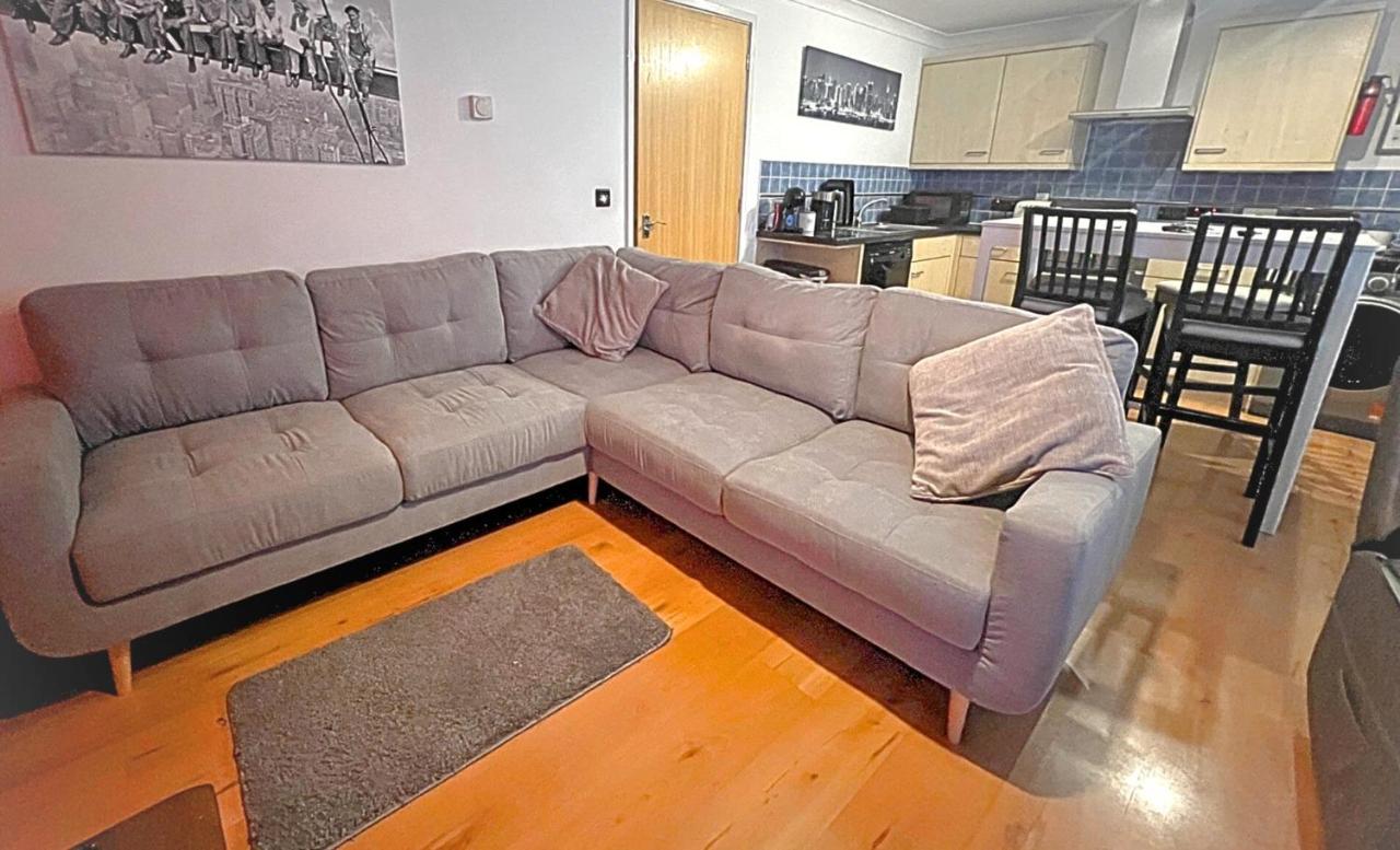 Stylish 2 Bedroom Apartment, Central Exeter, Parking On Site Exteriör bild